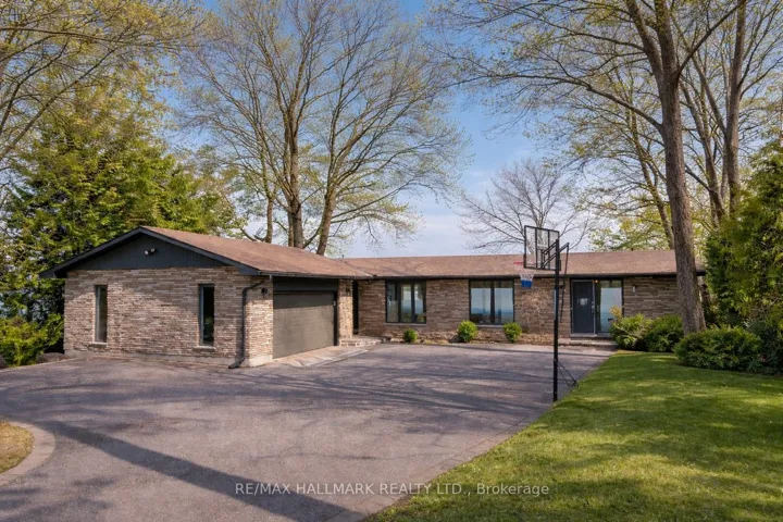 Lake Couchiching Resort Style Waterfront Living