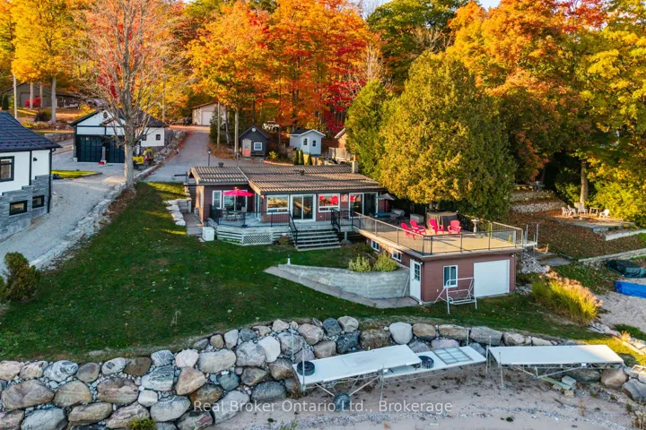 417  Pheasant  Lane, Midland, ON L4R 5H3