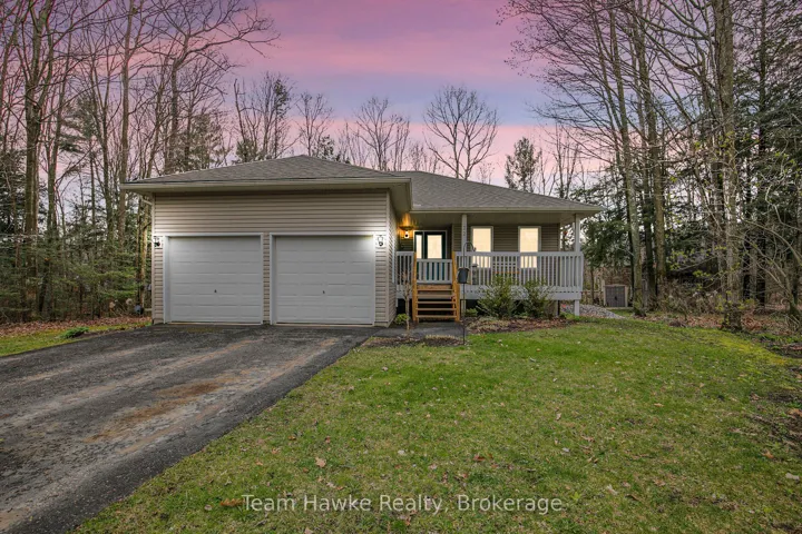 22  LAURIER  Boulevard, Tiny, ON L9M 0J2