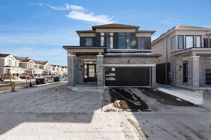 52  Durham  Avenue, Barrie, ON L9J 0W7