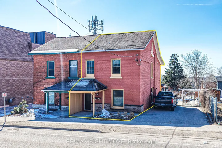 Welcome to 33 Coldwater st. West in Orillia.