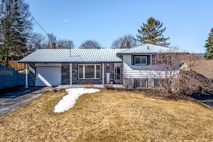 Welcome to 648 Manly St.