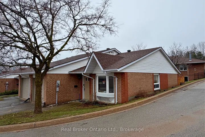 696  King  Street, Midland, ON L4R 5B7