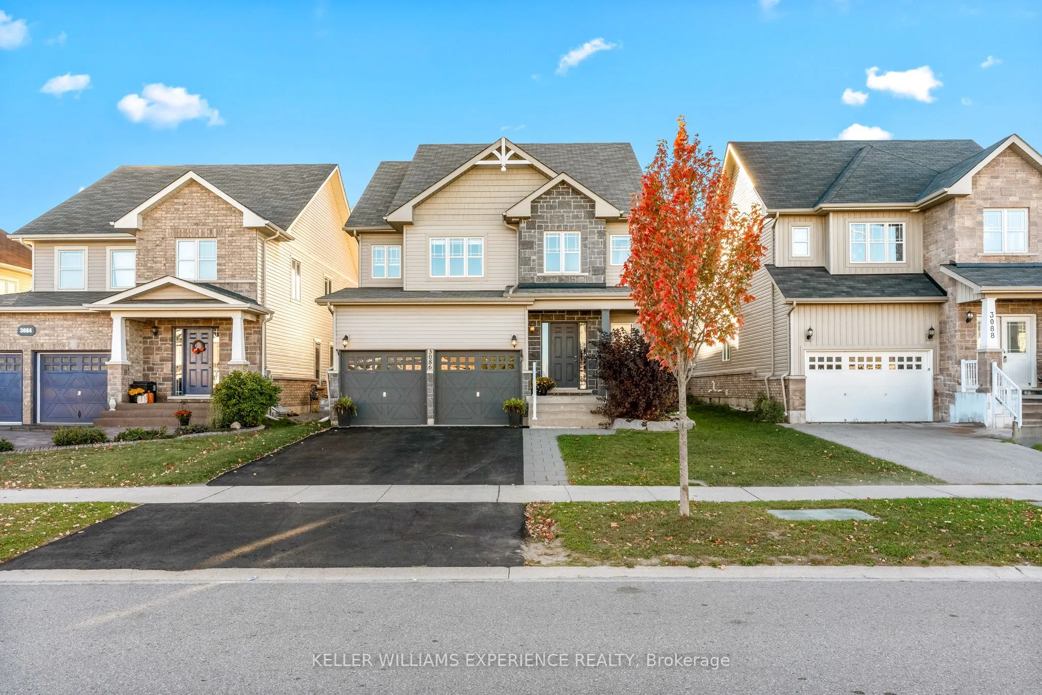 Detached Home For Sale | S13008040