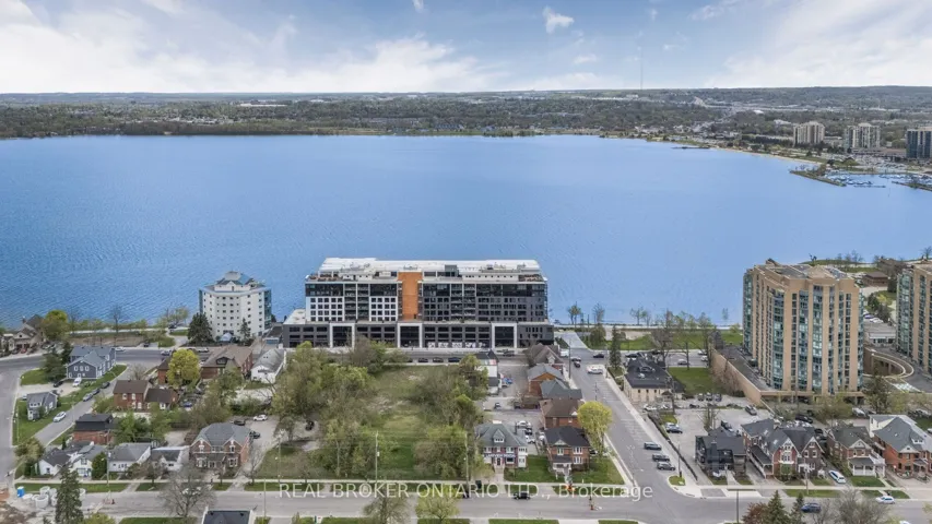 185  Dunlop E Street, Barrie, ON L4M 0L7