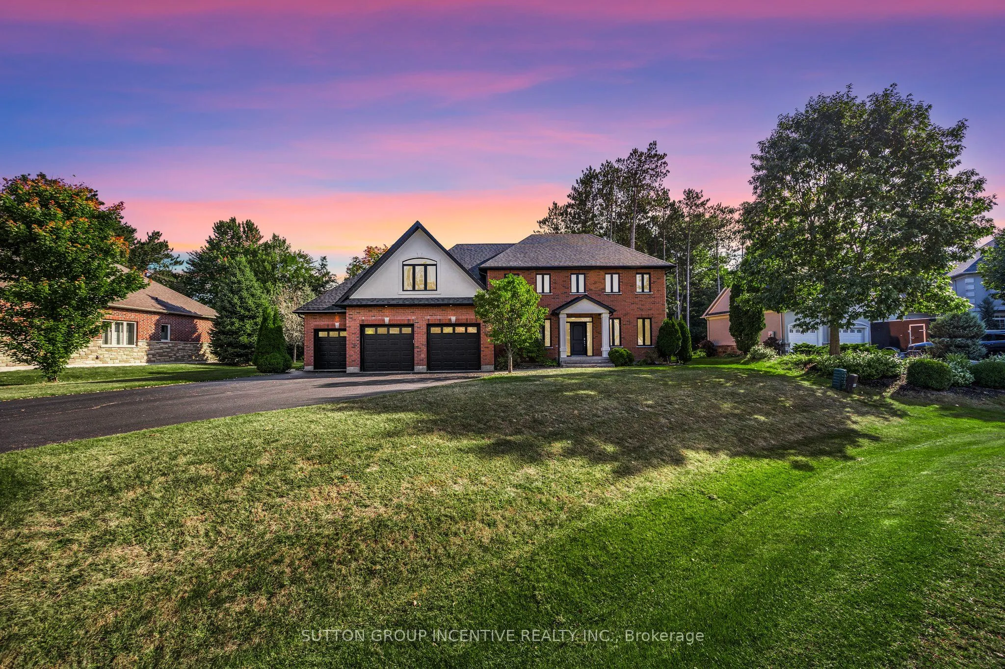 Detached Home For Sale | S13017826