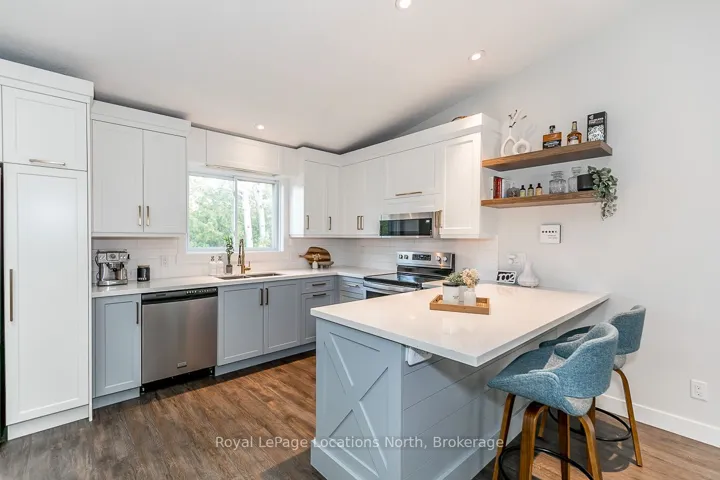 14  Dawson  Drive, Collingwood, ON L9Y 5B4
