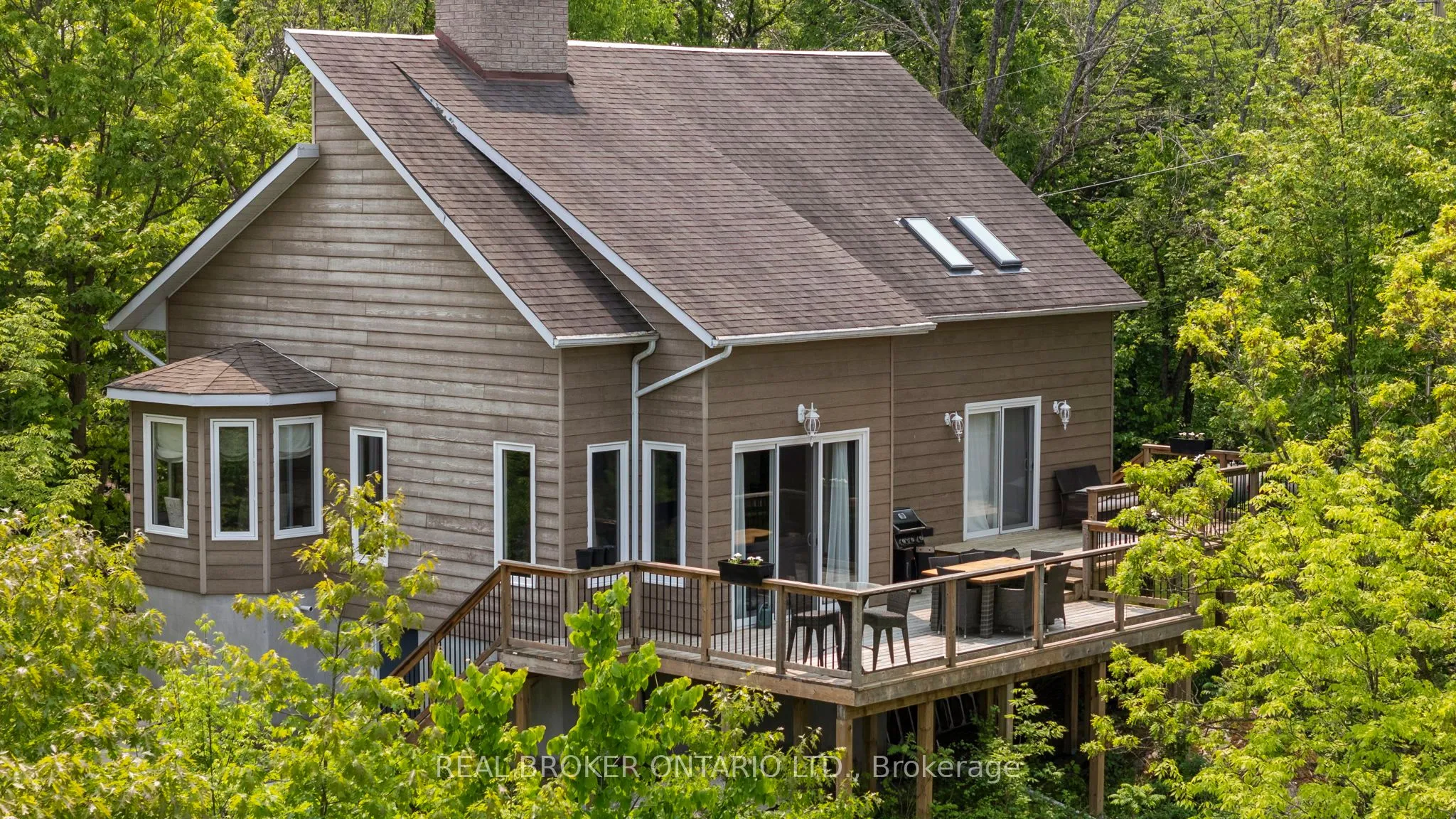 Detached Home For Sale | S13062590