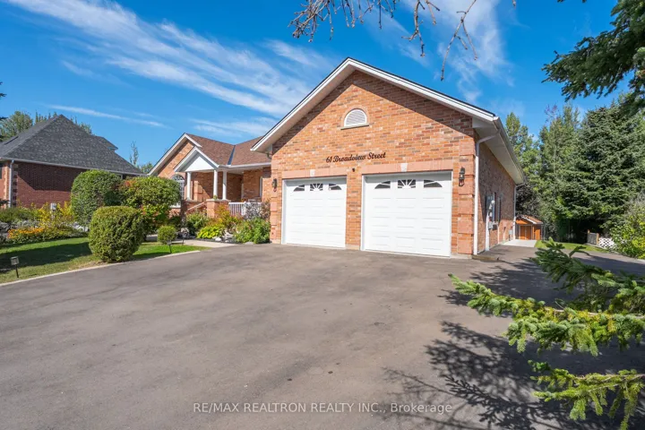Welcome home to 61 Broadview St, Collingwood!