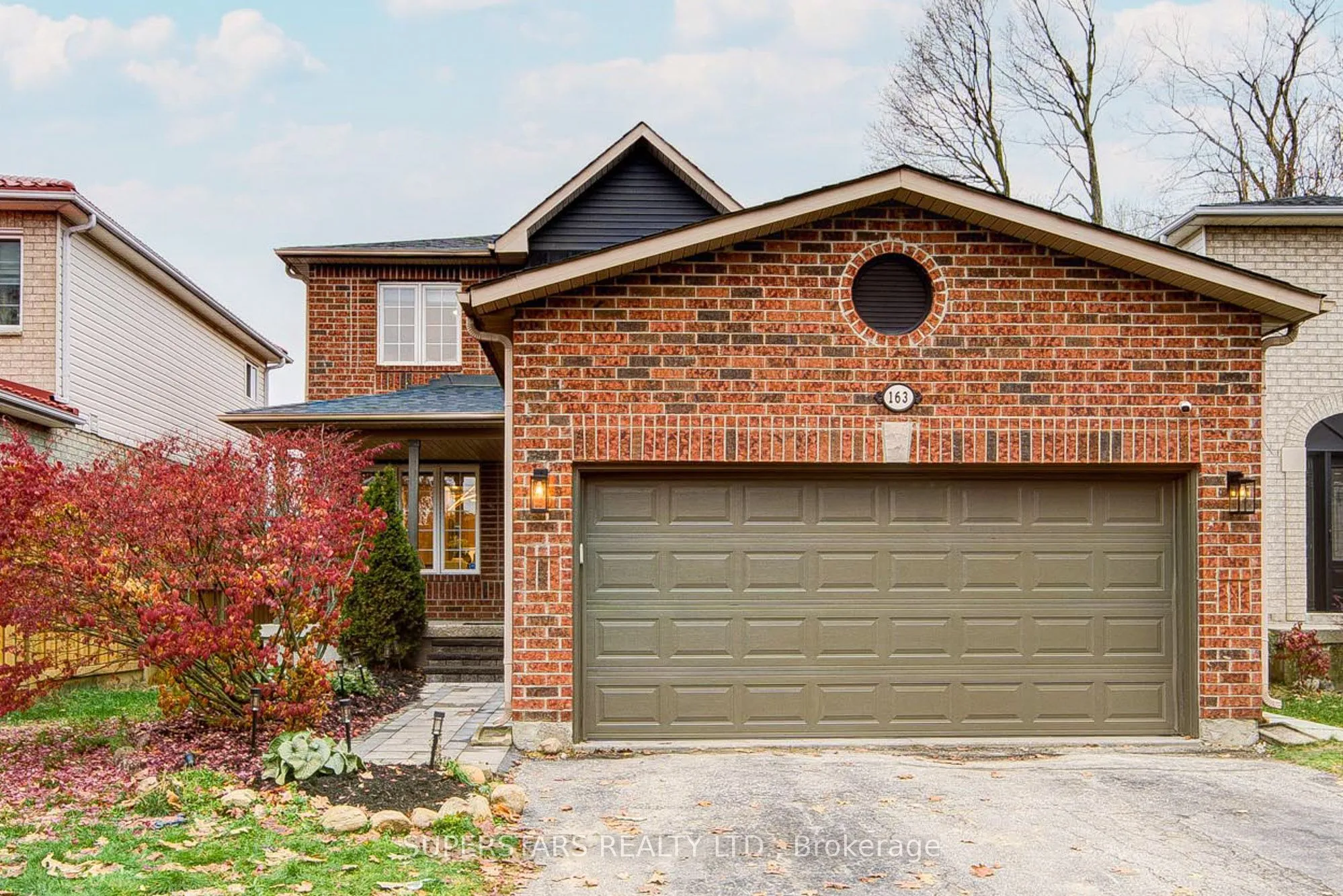 Detached Home For Sale | S13121212