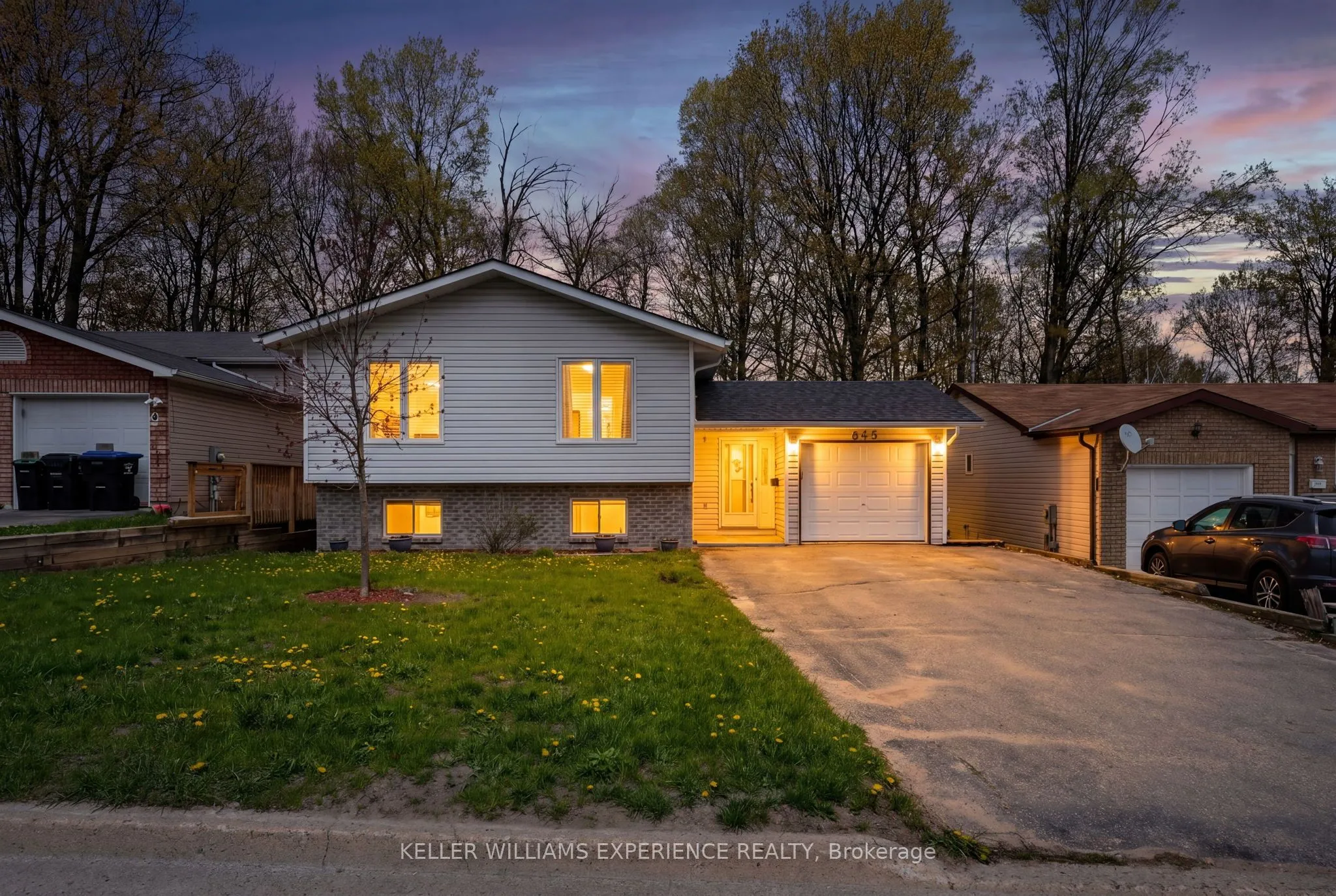 Detached Home For Sale | S13126142