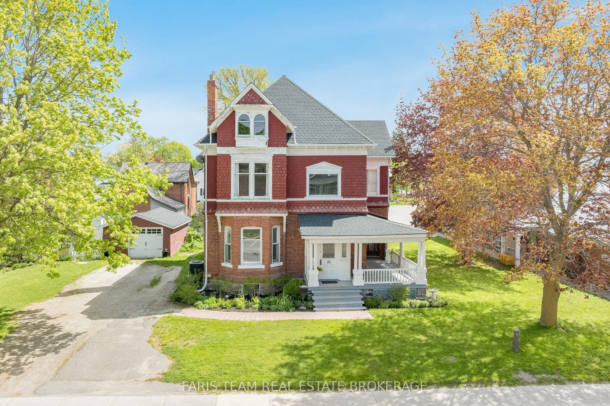Detached Home For Sale | S13129578