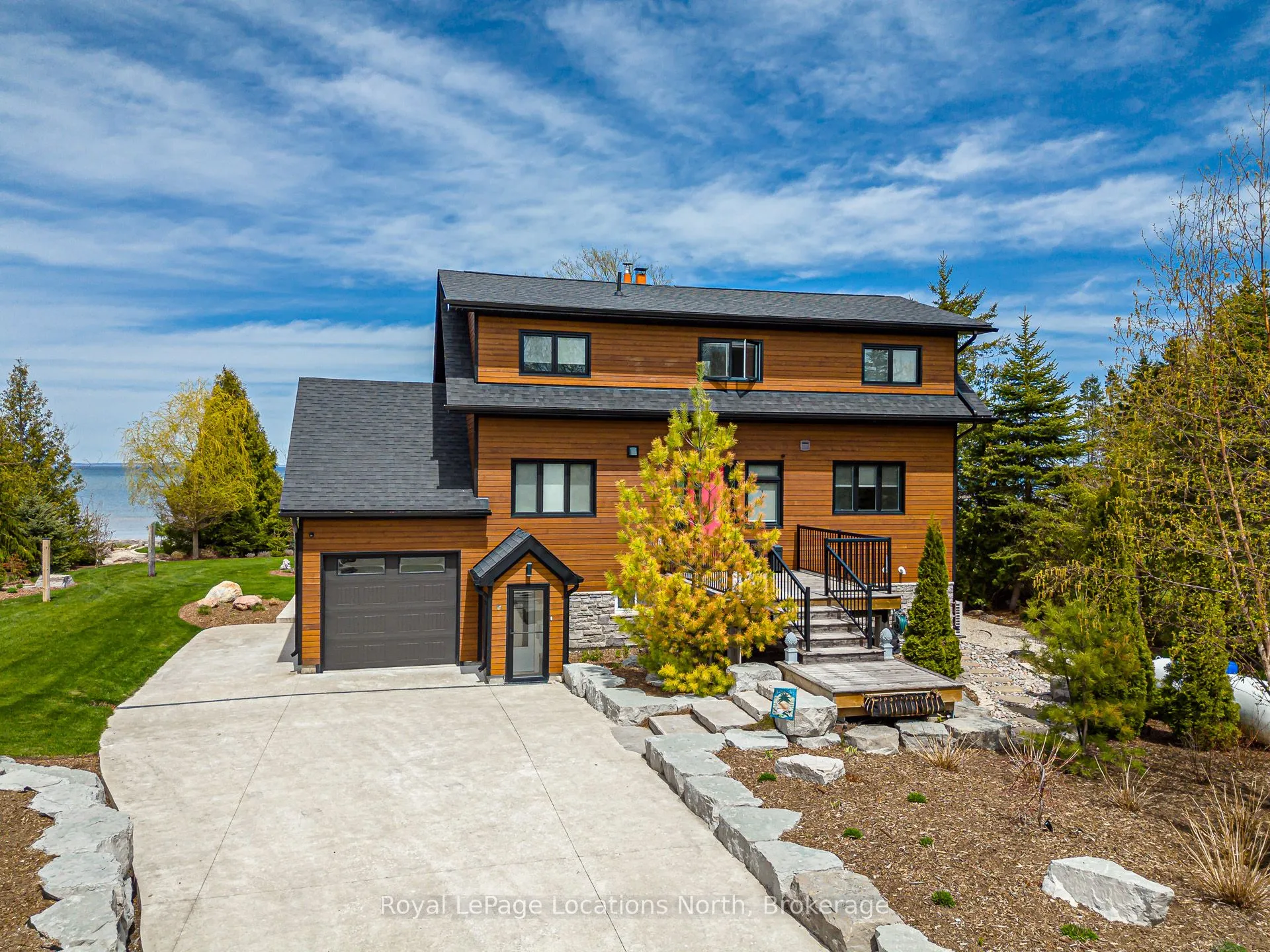 Detached Home For Sale | S13134576