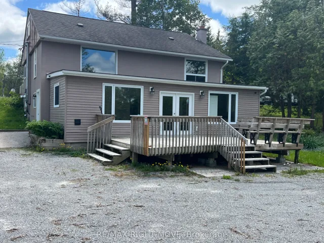 Former Veterinary Clinic. Entrance off 169