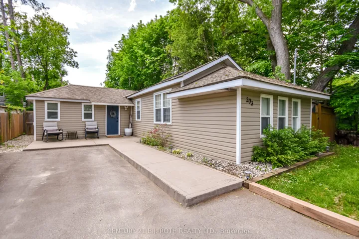 203 Southview Road, Barrie, ON L4N 3X6