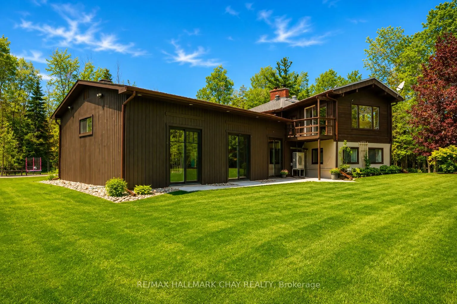 Detached Home For Sale | S13233704