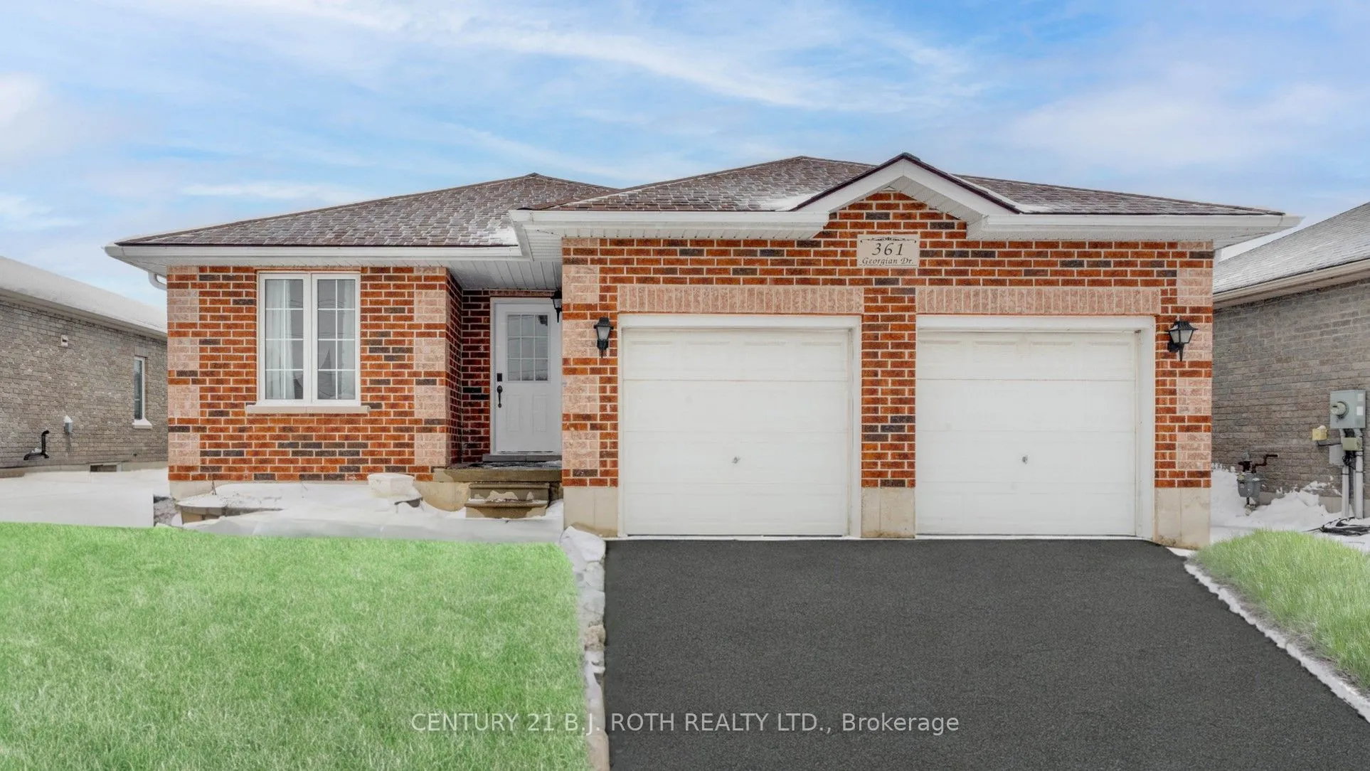 Detached Home For Sale | S13249352