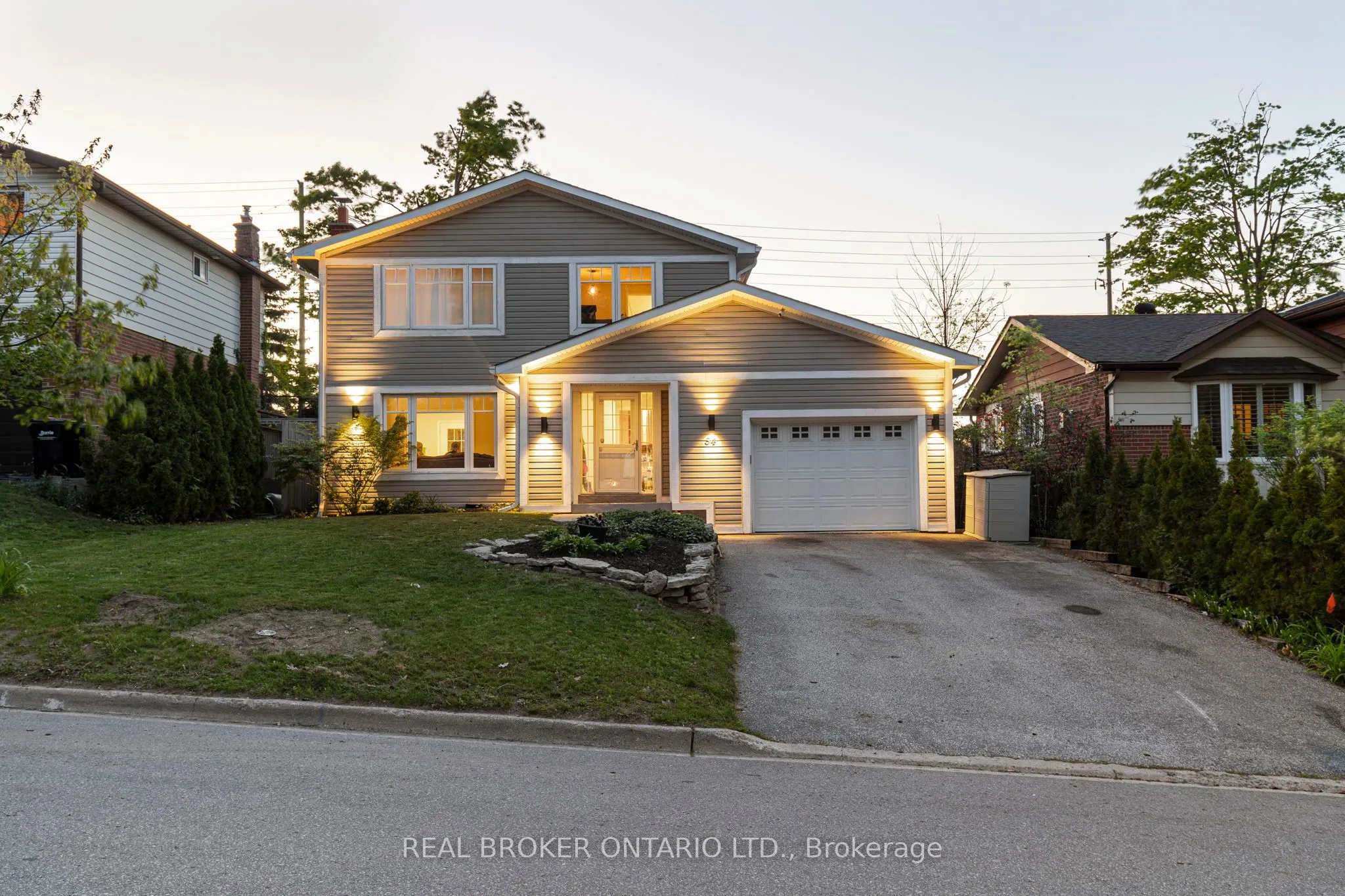 Detached Home For Sale | S13257336