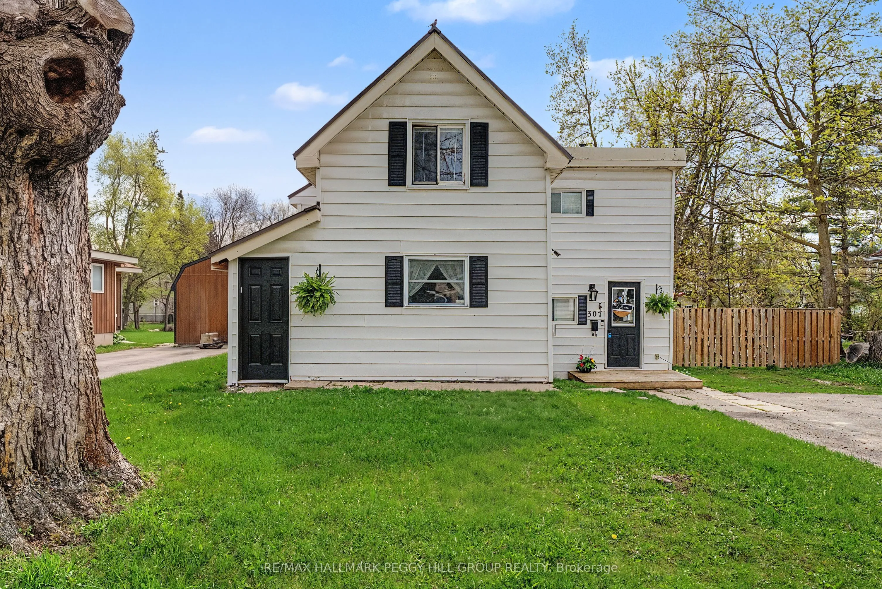 Detached Home For Sale | S13411106
