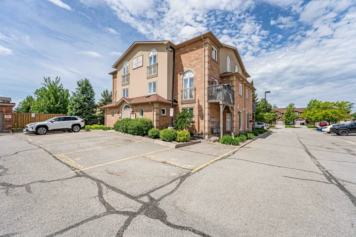 15 Cheltenham Road, Barrie, ON L4M 0E7