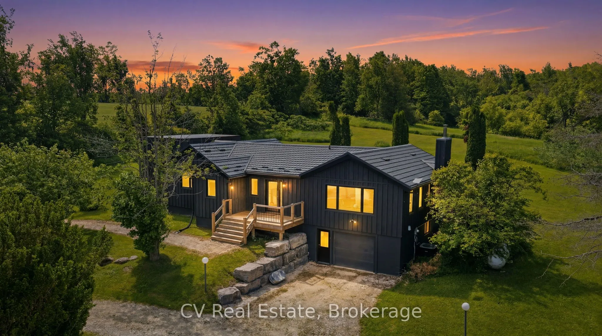 Detached Home For Sale | S13480622