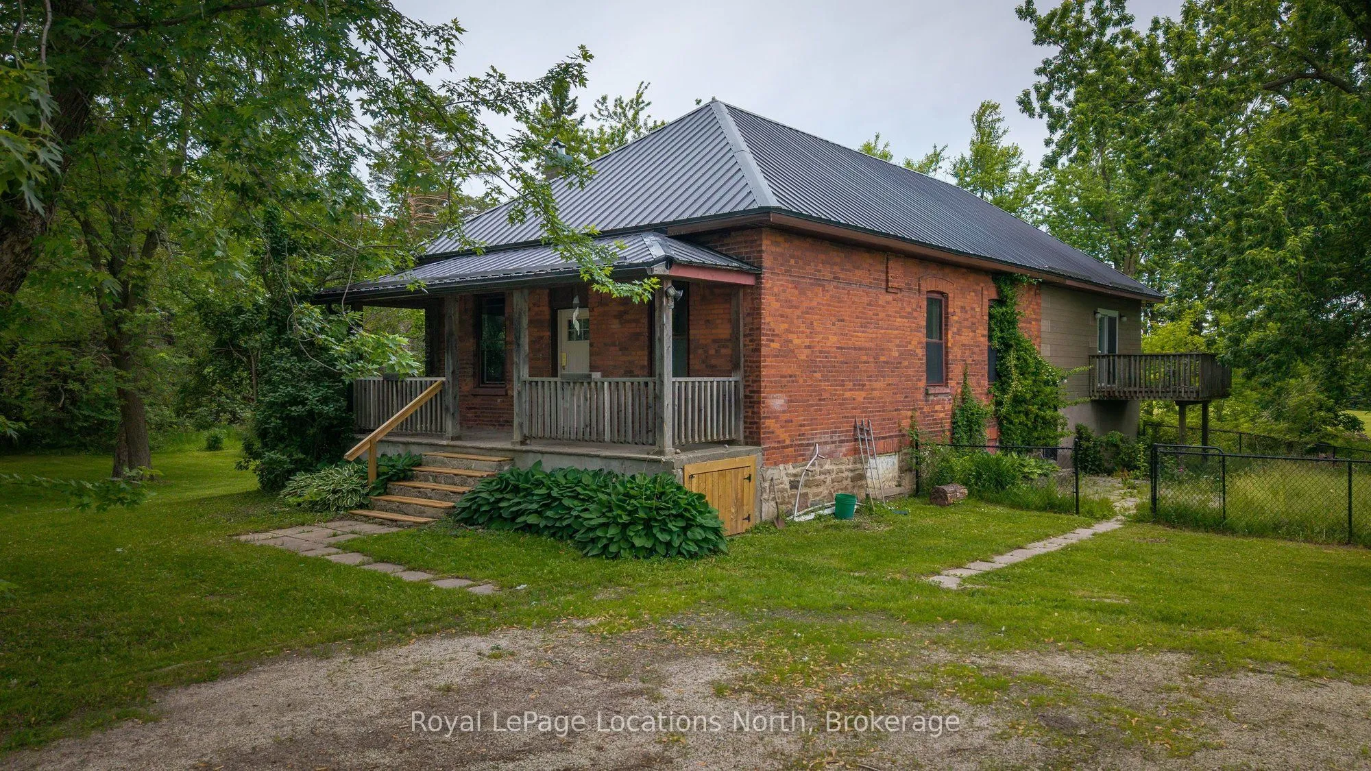 Detached Home For Sale | S13482392