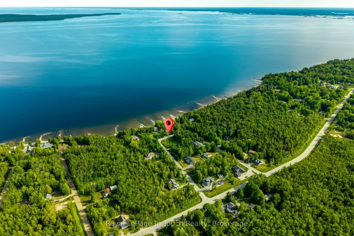 36 Seguin Cr, Tiny
