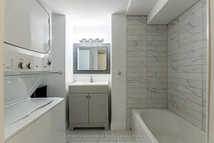 4 piece bathroom combined with laundry