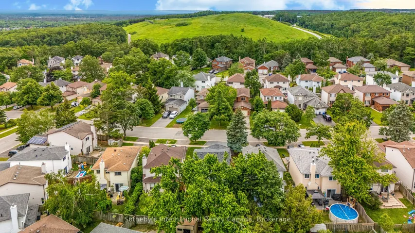 23 Carr Drive, Barrie, ON L4N 6M9