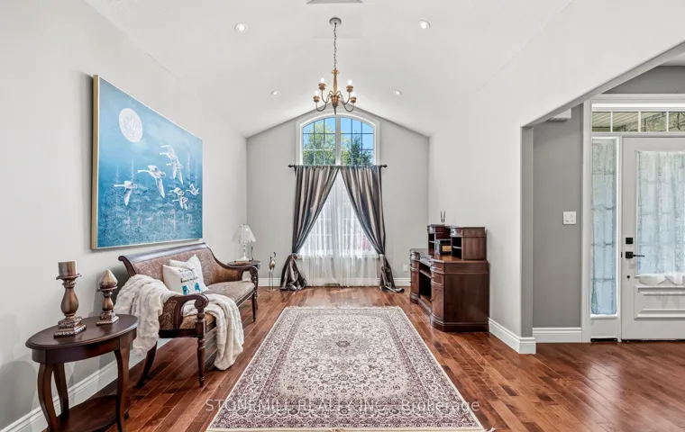 868 Eastdale Drive, Wasaga Beach, ON L9Z 2R2
