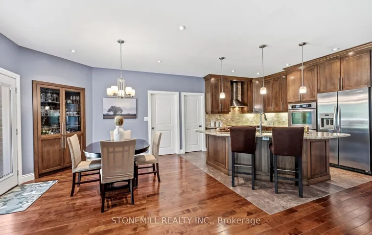 868 Eastdale Drive, Wasaga Beach, ON L9Z 2R2