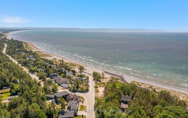 868 Eastdale Drive, Wasaga Beach, ON L9Z 2R2