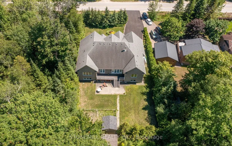 868 Eastdale Drive, Wasaga Beach, ON L9Z 2R2