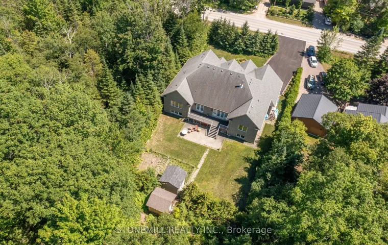 868 Eastdale Drive, Wasaga Beach, ON L9Z 2R2
