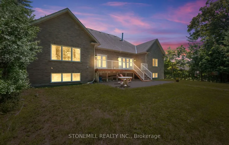 868 Eastdale Drive, Wasaga Beach, ON L9Z 2R2
