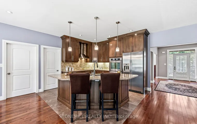 868 Eastdale Drive, Wasaga Beach, ON L9Z 2R2