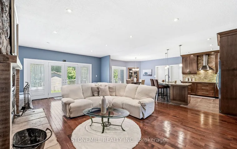 868 Eastdale Drive, Wasaga Beach, ON L9Z 2R2