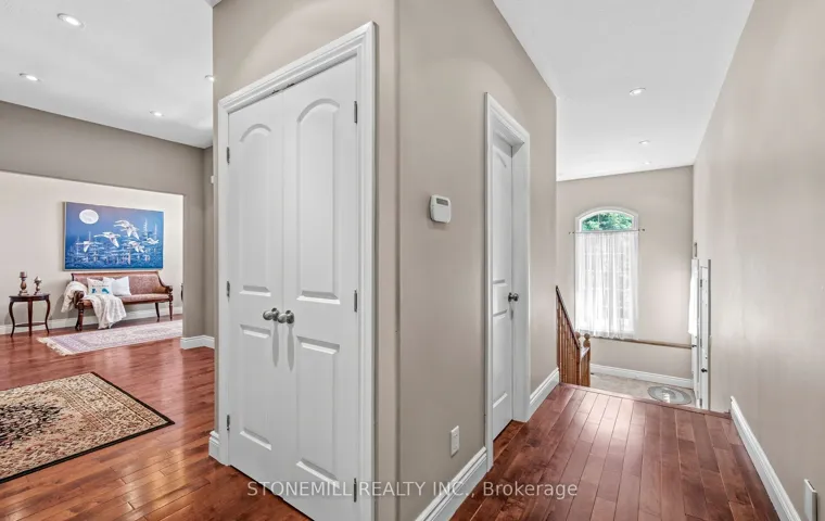 868 Eastdale Drive, Wasaga Beach, ON L9Z 2R2