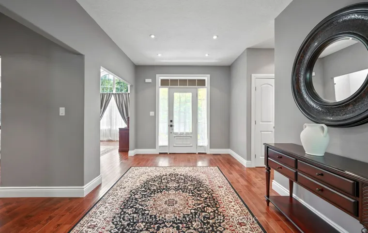 868 Eastdale Drive, Wasaga Beach, ON L9Z 2R2