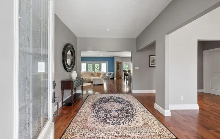 868 Eastdale Drive, Wasaga Beach, ON L9Z 2R2