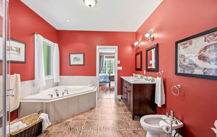 868 Eastdale Drive, Wasaga Beach, ON L9Z 2R2