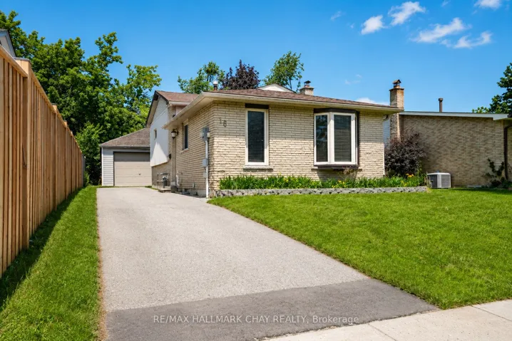 16 Austen Lane, Barrie, ON L4N 4V1