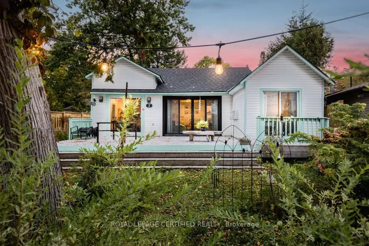 7 Oliver Drive, Tiny, ON L0L 2J0