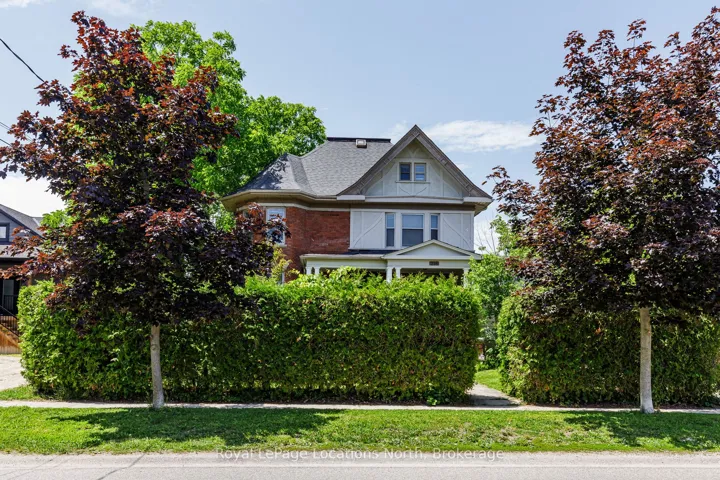 216 Cedar Street, Collingwood, ON L9Y 3A8
