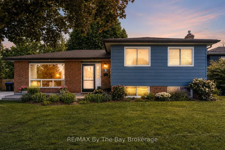 8 Harben Court, Collingwood, ON L9Y 4L8