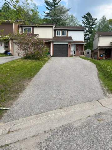45 Burns Circle, Barrie, ON L4N 5J8
