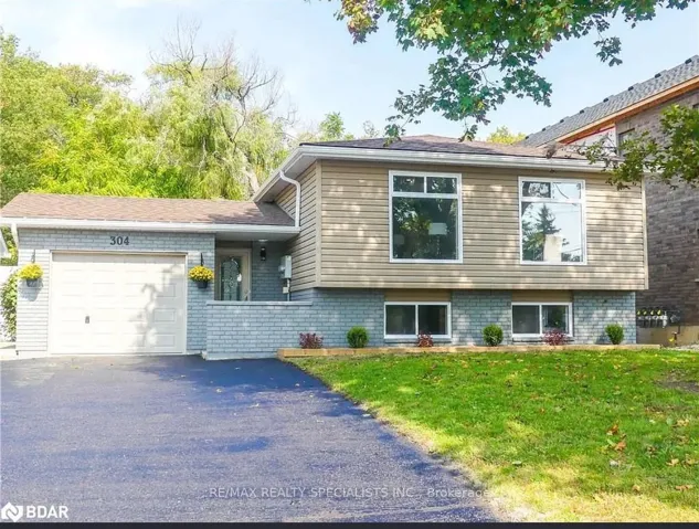 304 Edgehill Drive B, Barrie, ON L4N 9X4