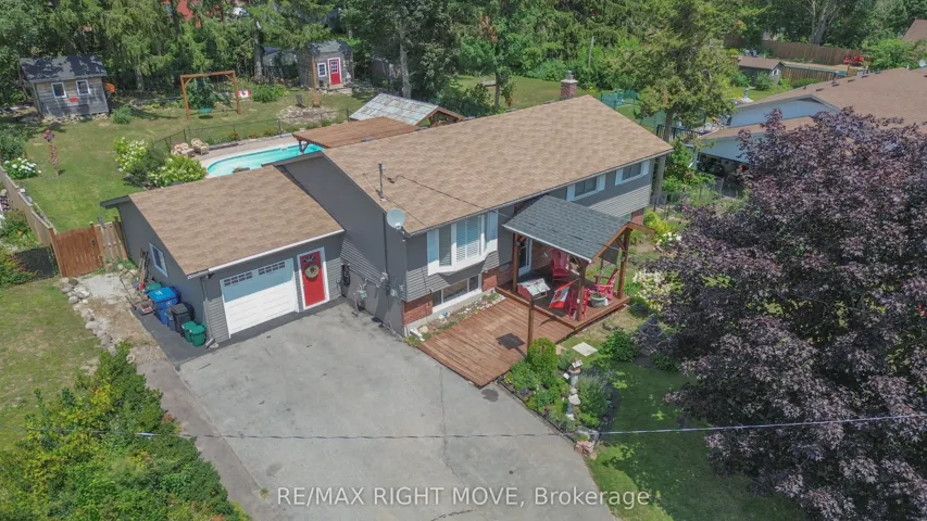 424 Homewood Avenue, Orillia, ON L3V 3K8