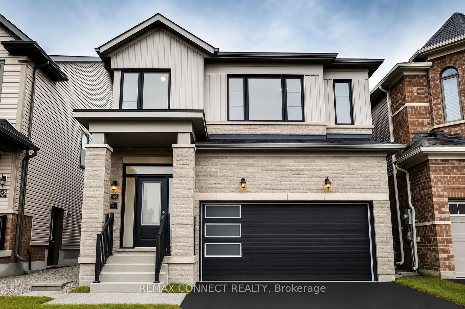 Detached Home For Sale | S13621668