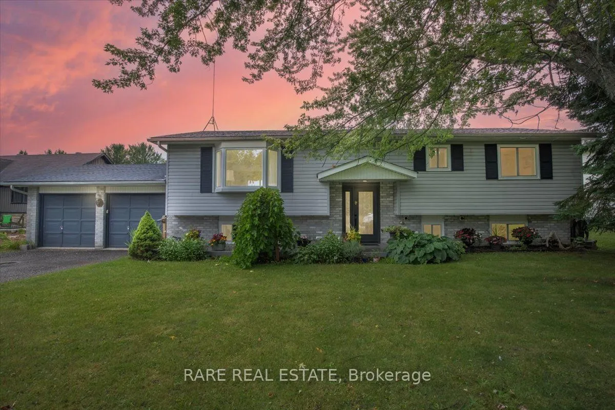 Detached Home For Sale | S13622616